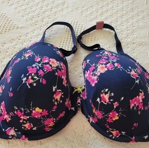 Brand new with tags! Cacique Lightly lined t-shirt Bra 44C